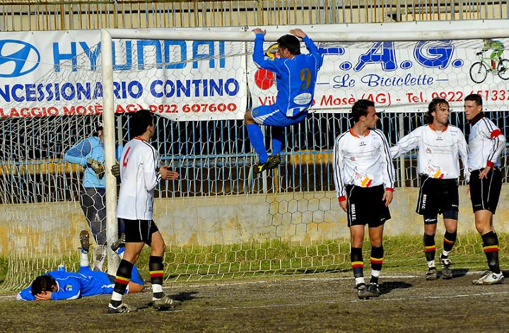 _DSC4056.jpg - Giuseppe Zuppardo 2008 KINZLE@TIN.IT